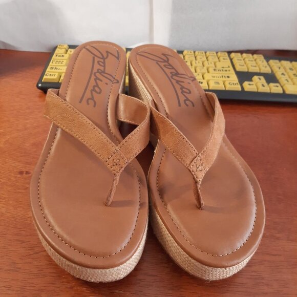 NEW ! Zodiac Womens Rio Wedge Heel Flip Flop Brown Size 11 - Picture 1 of 7